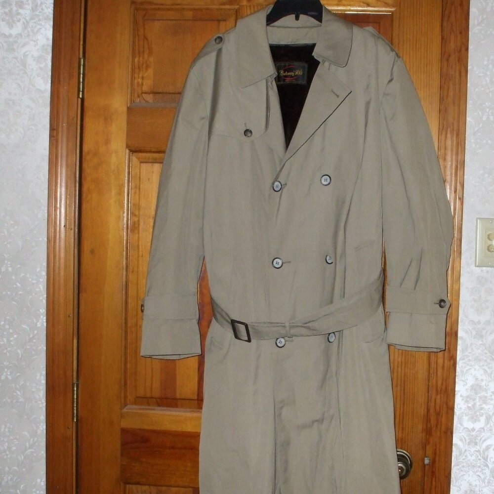 BOTANY 500 TRENCH COAT